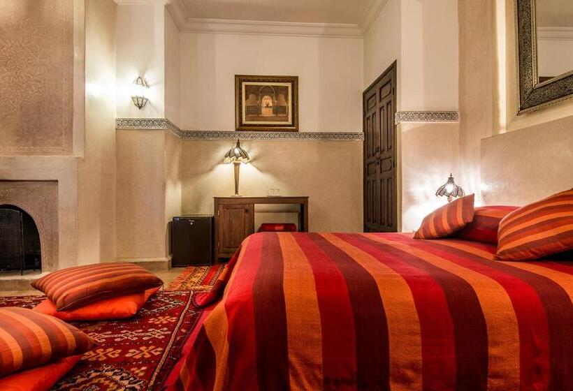 سوییت سوپریور, Riad Elnoujoum