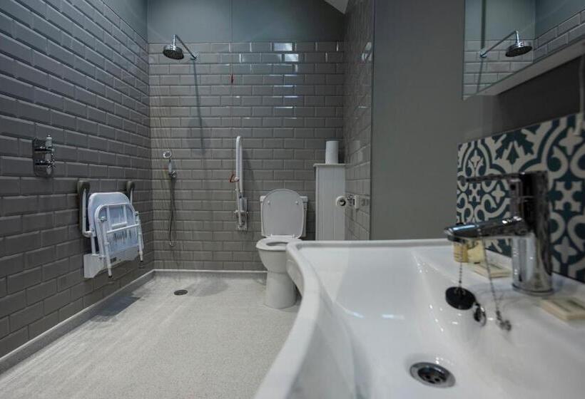 غرفة قياسية لذوى الاحتياجات الخاصة, The George Inn