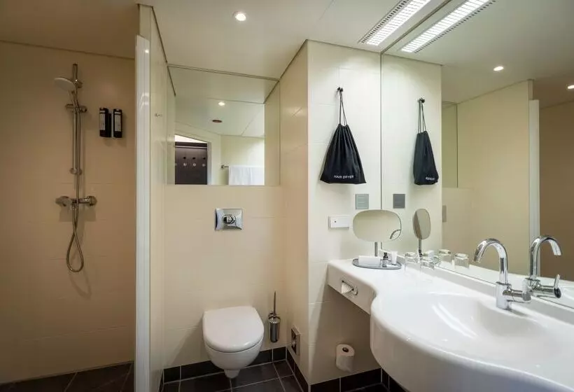 Superior-huone, Arcotel Onyx Hamburg