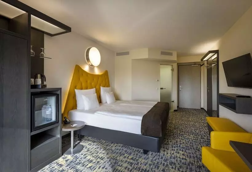 Superior-huone, Arcotel Onyx Hamburg