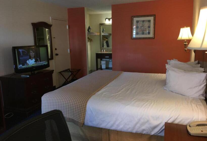 Стандартный Номер Кровать Кинг, Baymont By Wyndham Rocky Mount I95