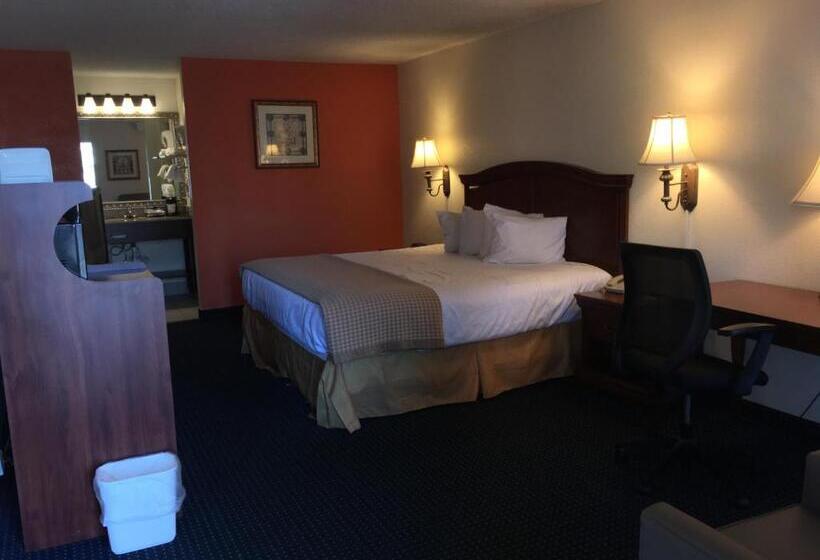 غرفة قياسية سرير كينج, Baymont By Wyndham Rocky Mount I95