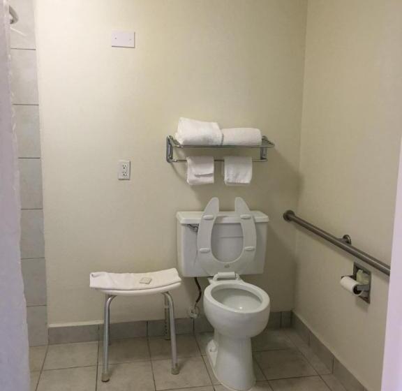 غرفة قياسية سرير كينج, Baymont By Wyndham Rocky Mount I95