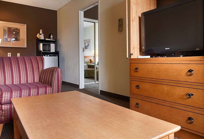 Люкс, Best Western Plus Newport News