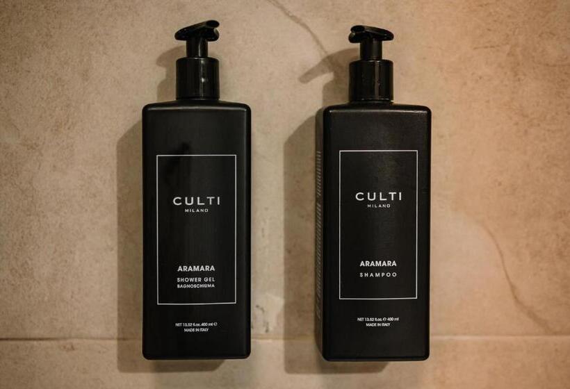 اتاق استاندارد یک نفره, Cosmopolitan Bologna