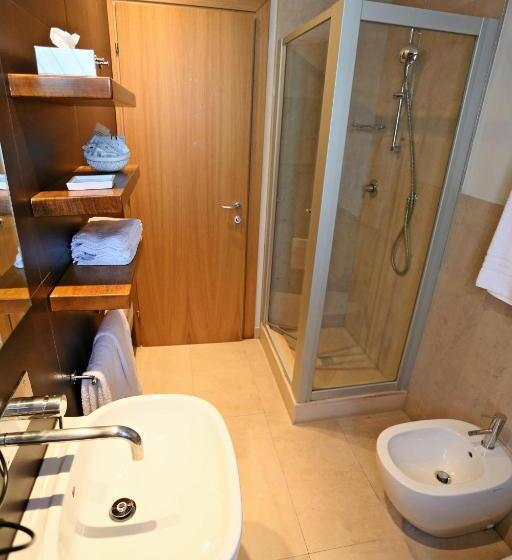 חדר דלוקס לשלושה, Country Hotel Le Querce