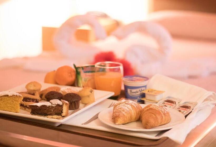 חדר סטנדרט לארבעה, Country Hotel Le Querce