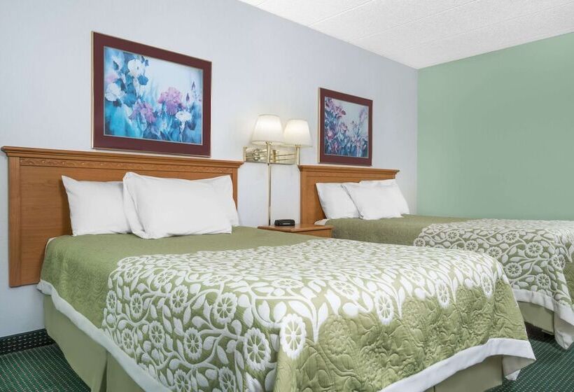 غرفه قياسيه سريرين مزدوجين, Days Inn By Wyndham St Cloud