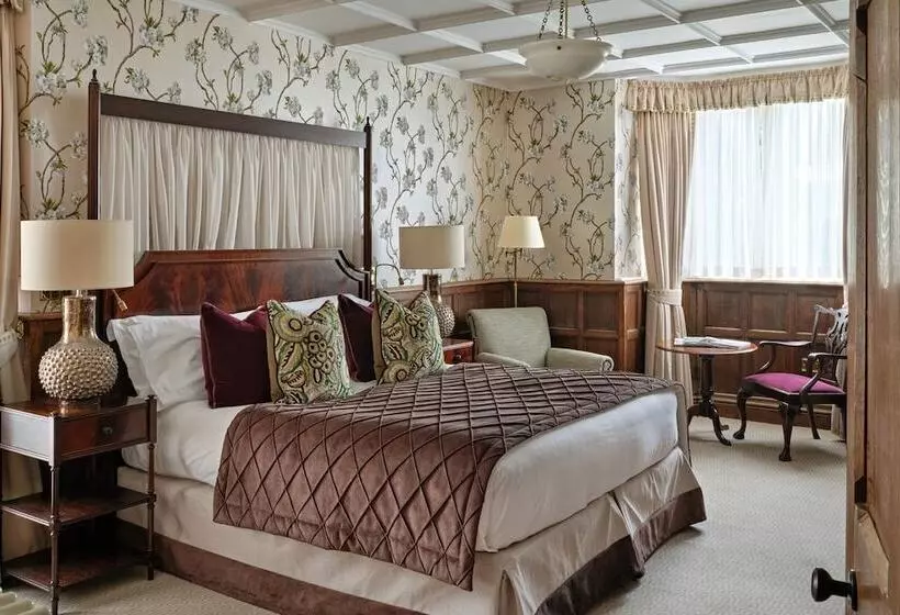 اتاق لوکس, Ellenborough Park