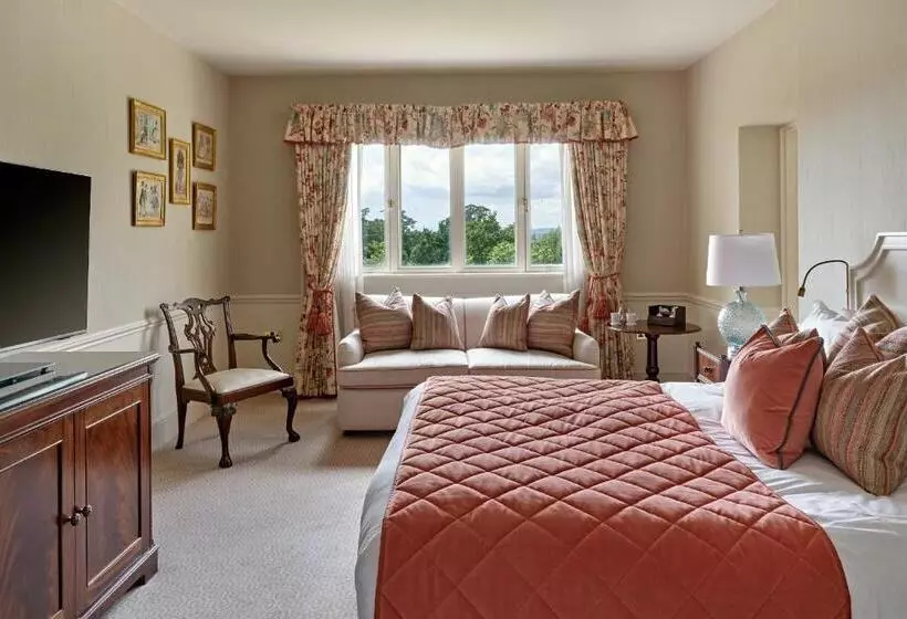 سوییت جونیور, Ellenborough Park