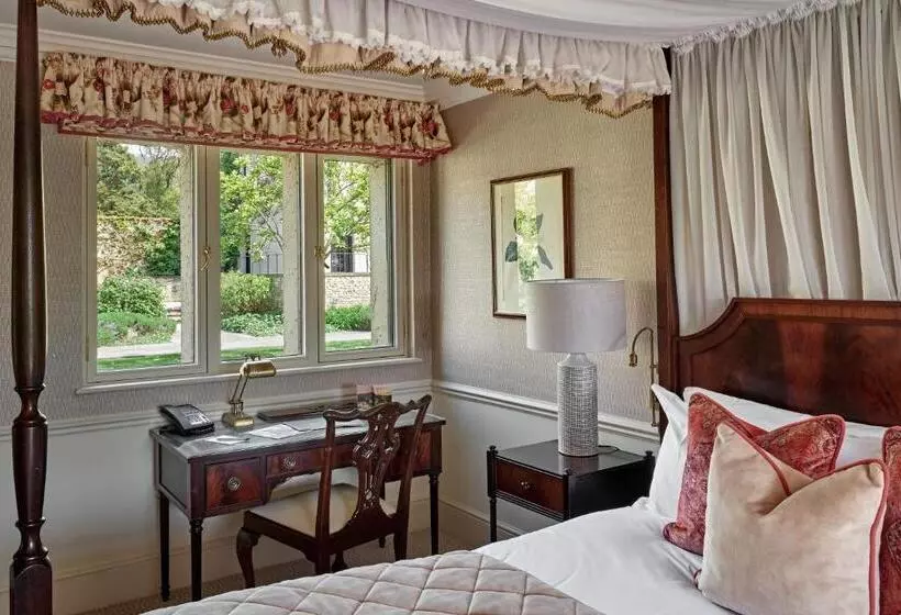 اتاق لوکس با چشم‌انداز باغ, Ellenborough Park