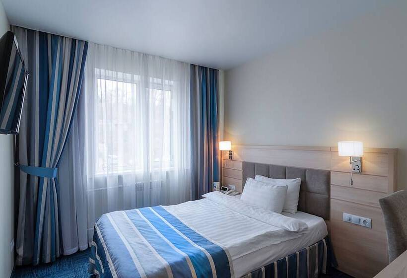 豪华单人间, Equator