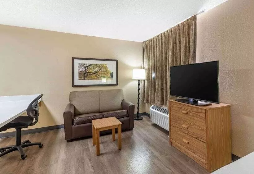 デラックススタジオ, Extended Stay America Suites  Cincinnati  Blue Ash  Reed Hartman