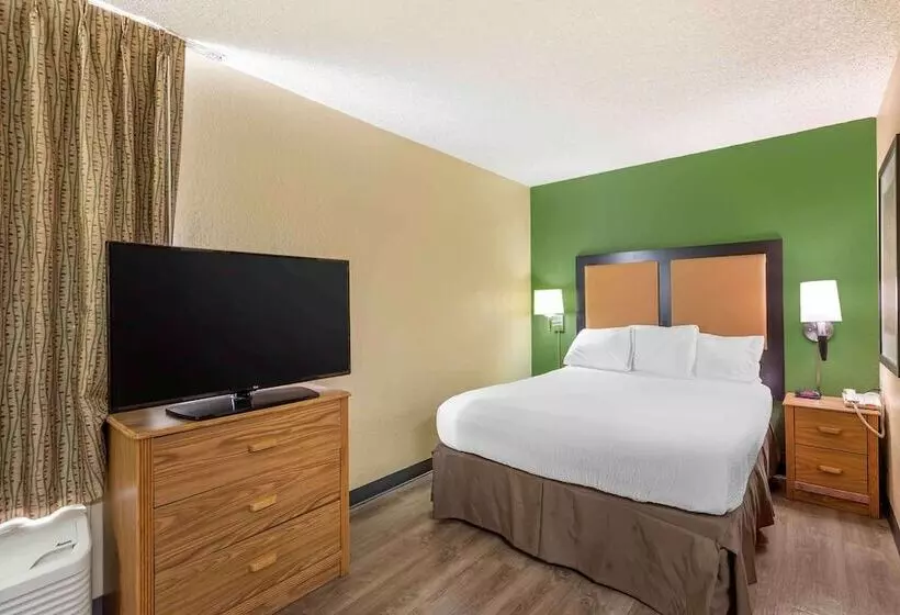 デラックススタジオ, Extended Stay America Suites  Cincinnati  Blue Ash  Reed Hartman