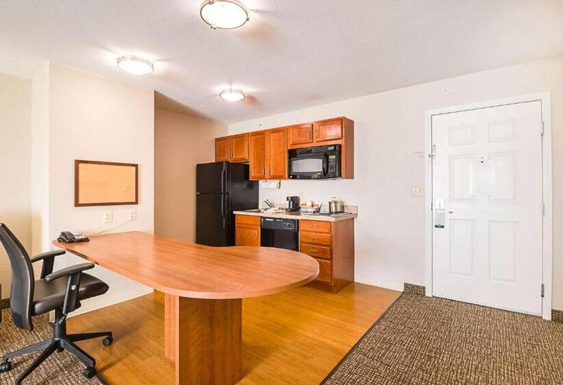 Люкс Кровать Кинг, Suburban Studios Waterloo