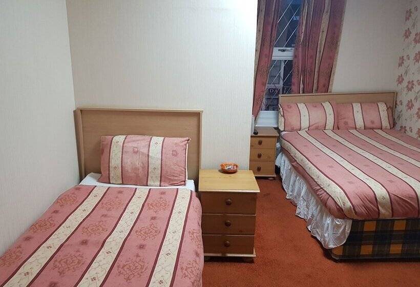 Quarto Triplo Estandar, The Albany
