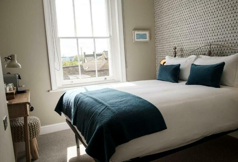 غرفة قياسية, The Swan