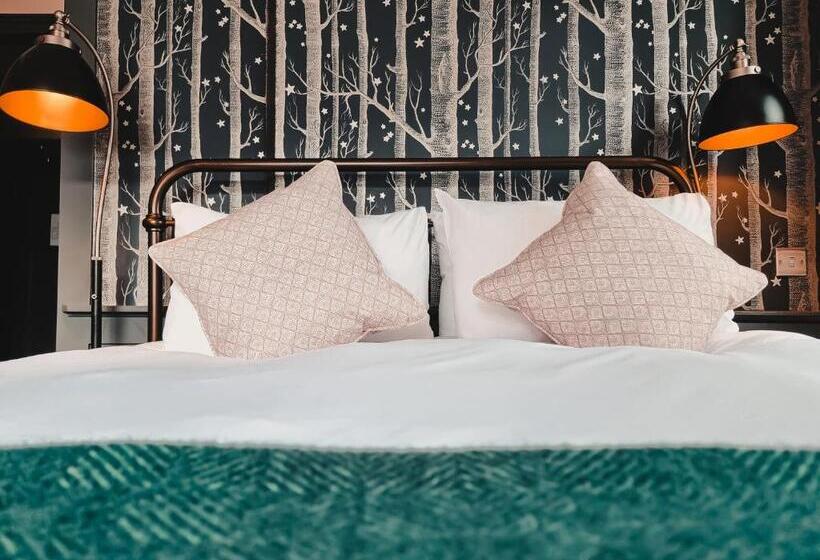 غرفة قياسية, The Swan