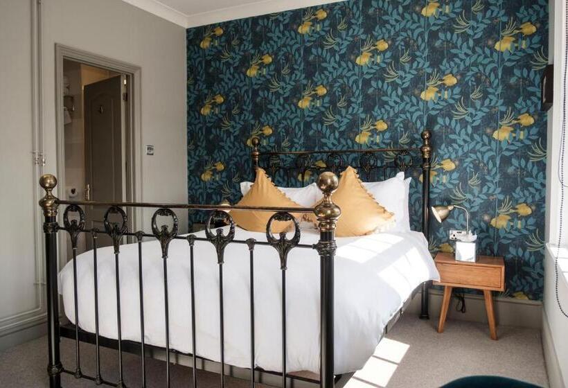 غرفة ديلوكس سرير كينج, The Swan