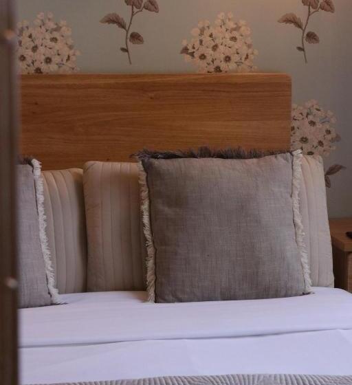 スタンダードルーム, Tower