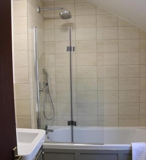 スタンダードルーム, Tower