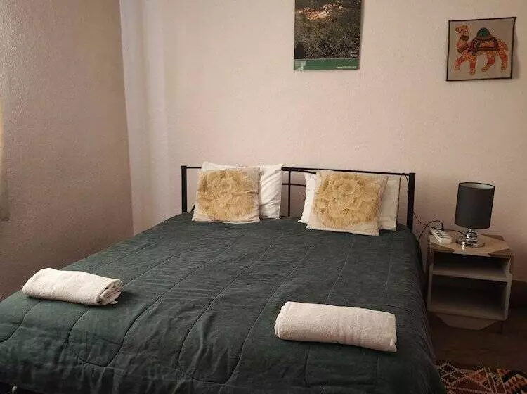 اتاق استاندارد, Rocky Mountain Hotel