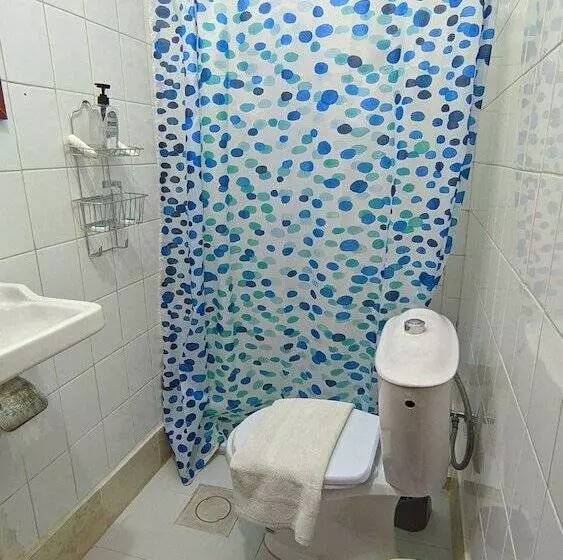 اتاق استاندارد, Rocky Mountain Hotel