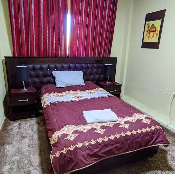 اتاق استاندارد یک نفره, Rocky Mountain Hotel