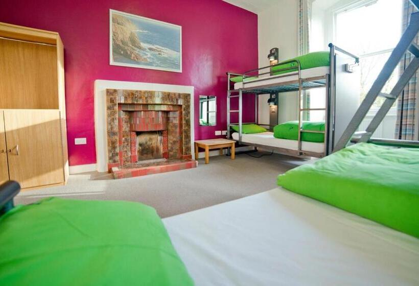 공용 욕실 구비 공동 객실 내의 침대, Yha Penzance