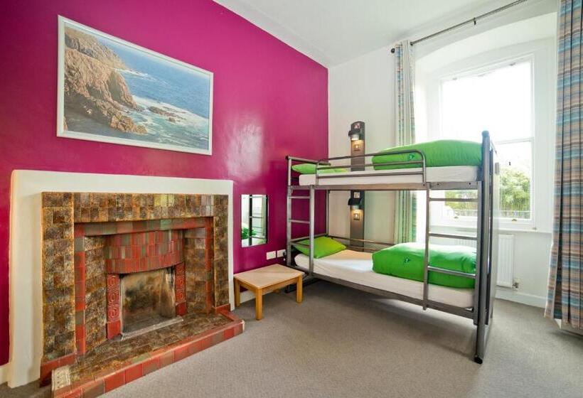 공용 욕실 구비 공동 객실 내의 침대, Yha Penzance