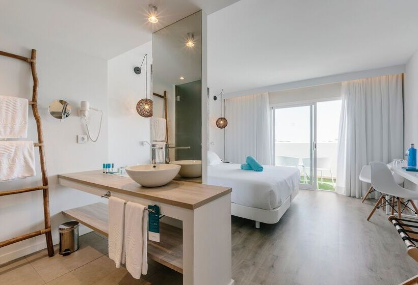 اتاق سوپریور با چشم‌انداز دریا, Aluasoul Mallorca Resort  Adults Only