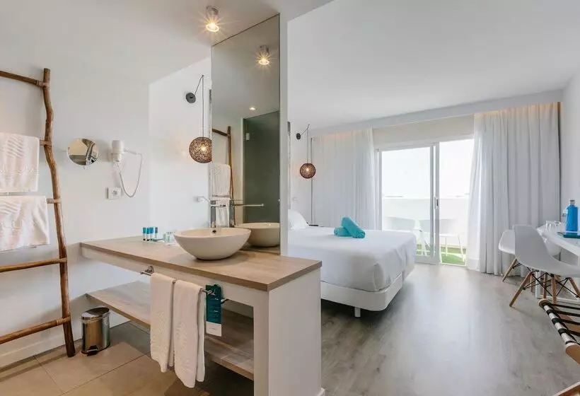 اتاق سوپریور با چشم‌انداز دریا, Aluasoul Mallorca Resort  Adults Only