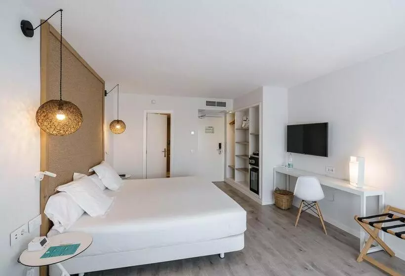 سوییت جونیور با چشم‌انداز دریا, Aluasoul Mallorca Resort  Adults Only