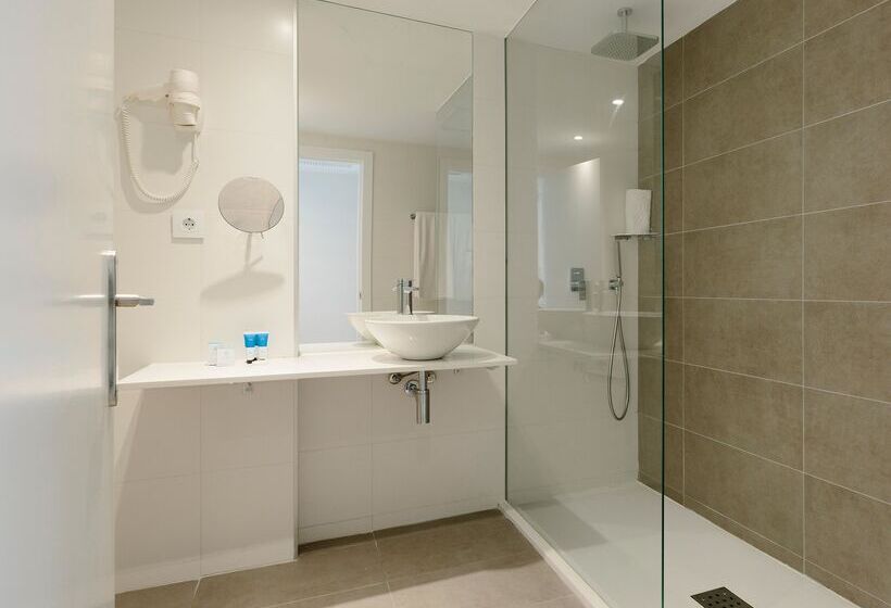 اتاق استاندارد با چشم‌انداز استخر, Aluasoul Mallorca Resort  Adults Only