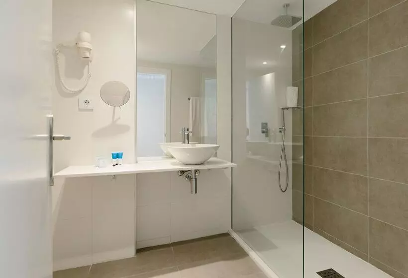 اتاق استاندارد با چشم‌انداز استخر, Aluasoul Mallorca Resort  Adults Only