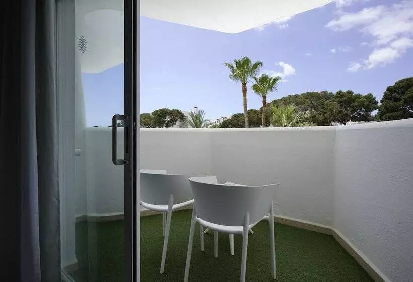 اتاق استاندارد با چشم‌انداز استخر, Aluasoul Mallorca Resort  Adults Only