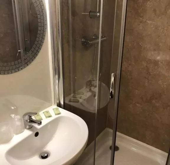 اتاق استاندارد, Bentleys