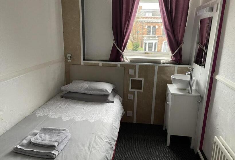 חדר סטנדרט יחיד, Bentleys