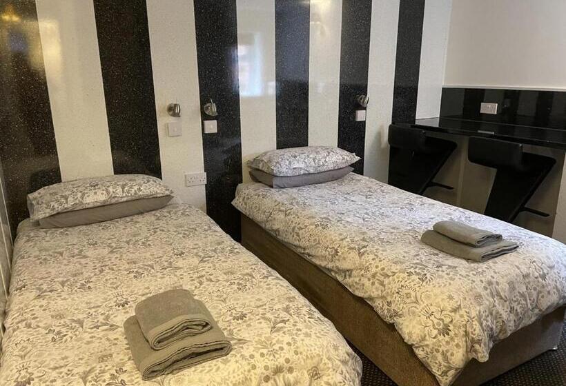 Номер Deluxe, Bentleys