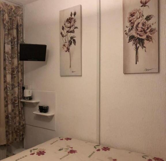 اتاق استاندارد, Melrose