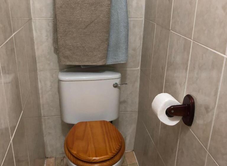 اتاق خانوادگی, Melrose