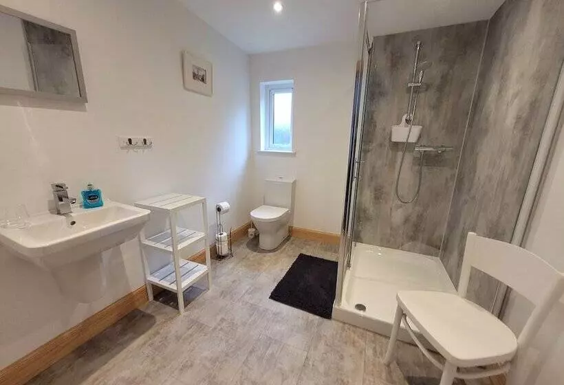 ファミリールーム, Helmsdale Lodge Hostel All Rooms En Suite