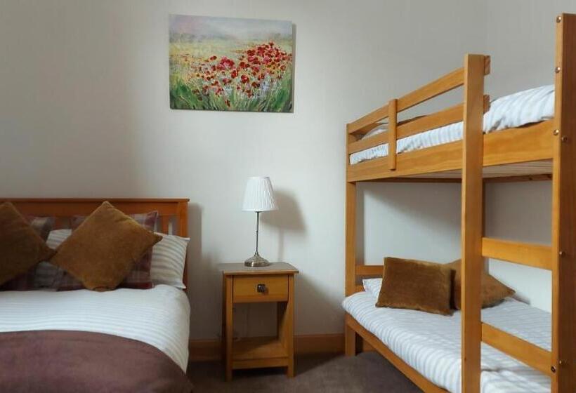 家庭间, Helmsdale Lodge Hostel All Rooms En Suite