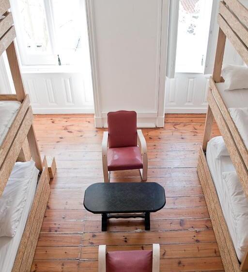 اتاق خانوادگی, Independente Príncipe Real