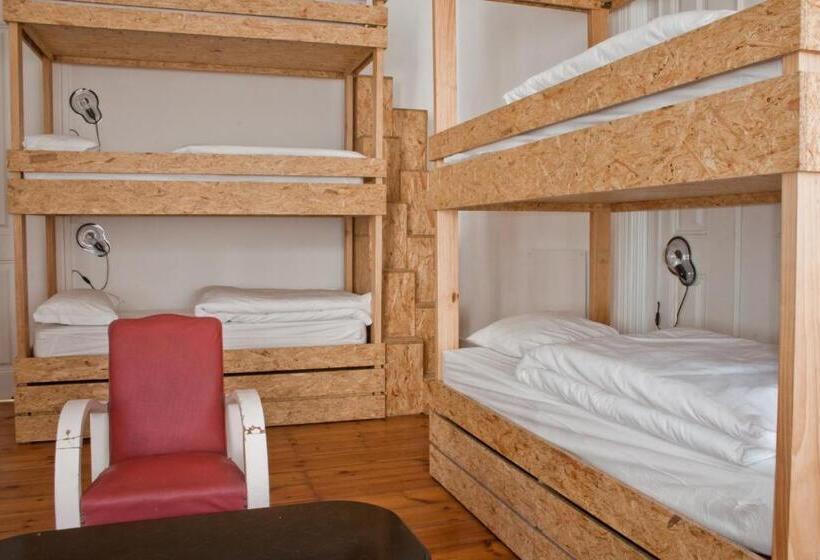 اتاق خانوادگی, Independente Príncipe Real