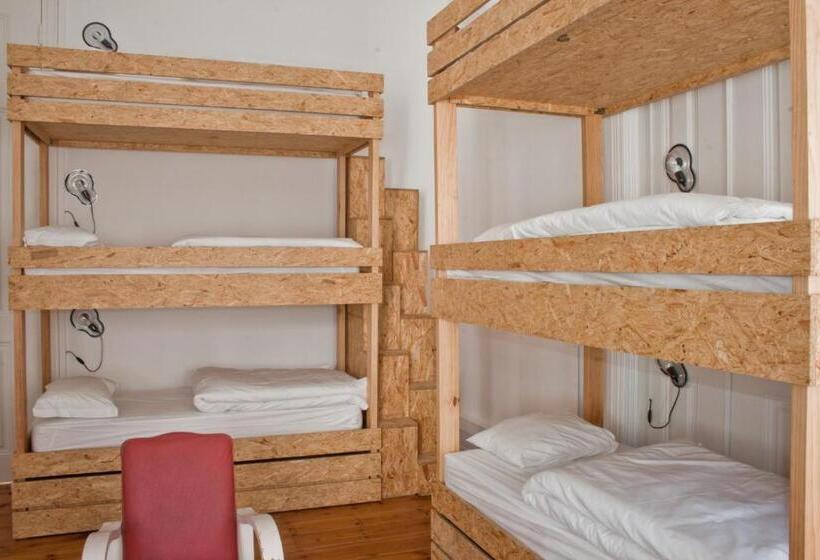 Quarto Familiar, Independente Príncipe Real