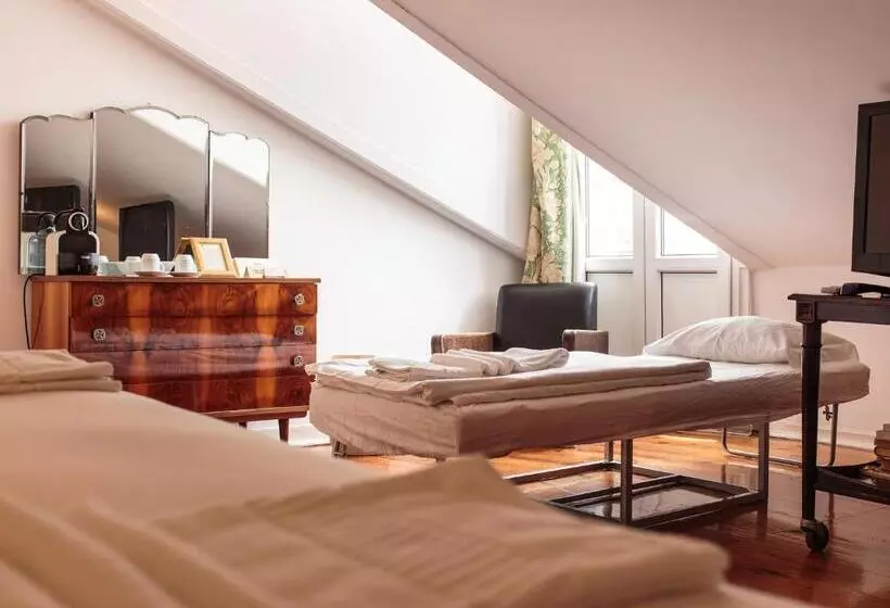 Quarto standart com terraça, Independente Príncipe Real