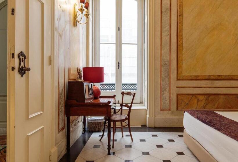 سوییت, Independente Príncipe Real