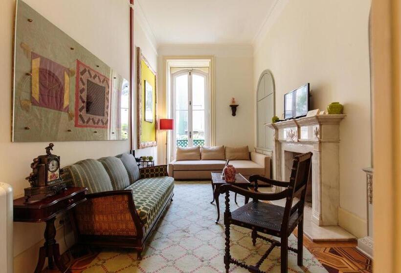 Suite, Independente Príncipe Real