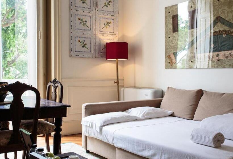 سوییت, Independente Príncipe Real